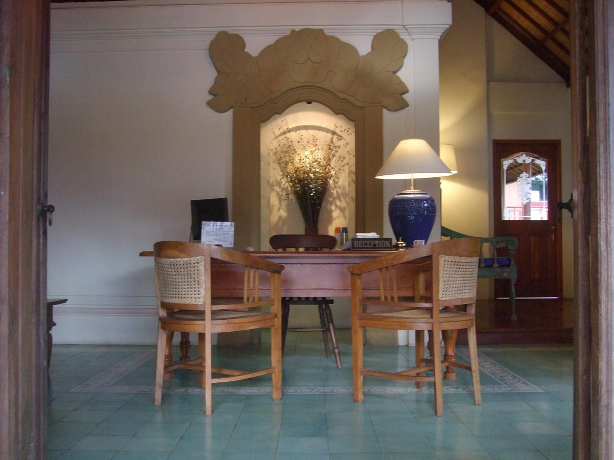 Strawberry Hill Hotel & Restaurant Bedugul  Buitenkant foto