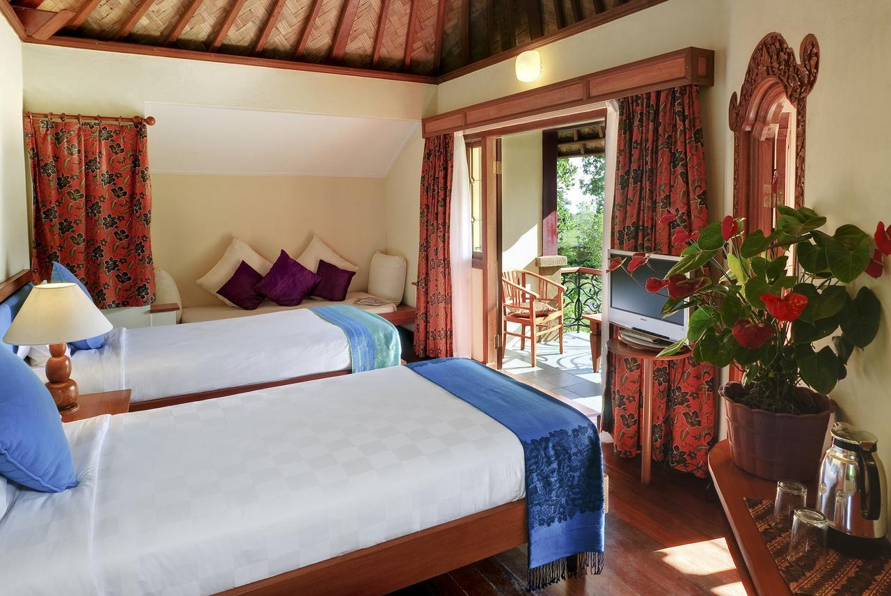 Strawberry Hill Hotel & Restaurant Bedugul  Buitenkant foto